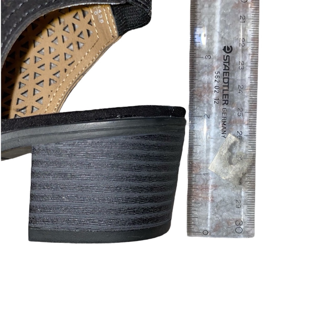 American Eagle Outfitters Black Open-Toe Block Heel Sandals - Picture 11 of 13